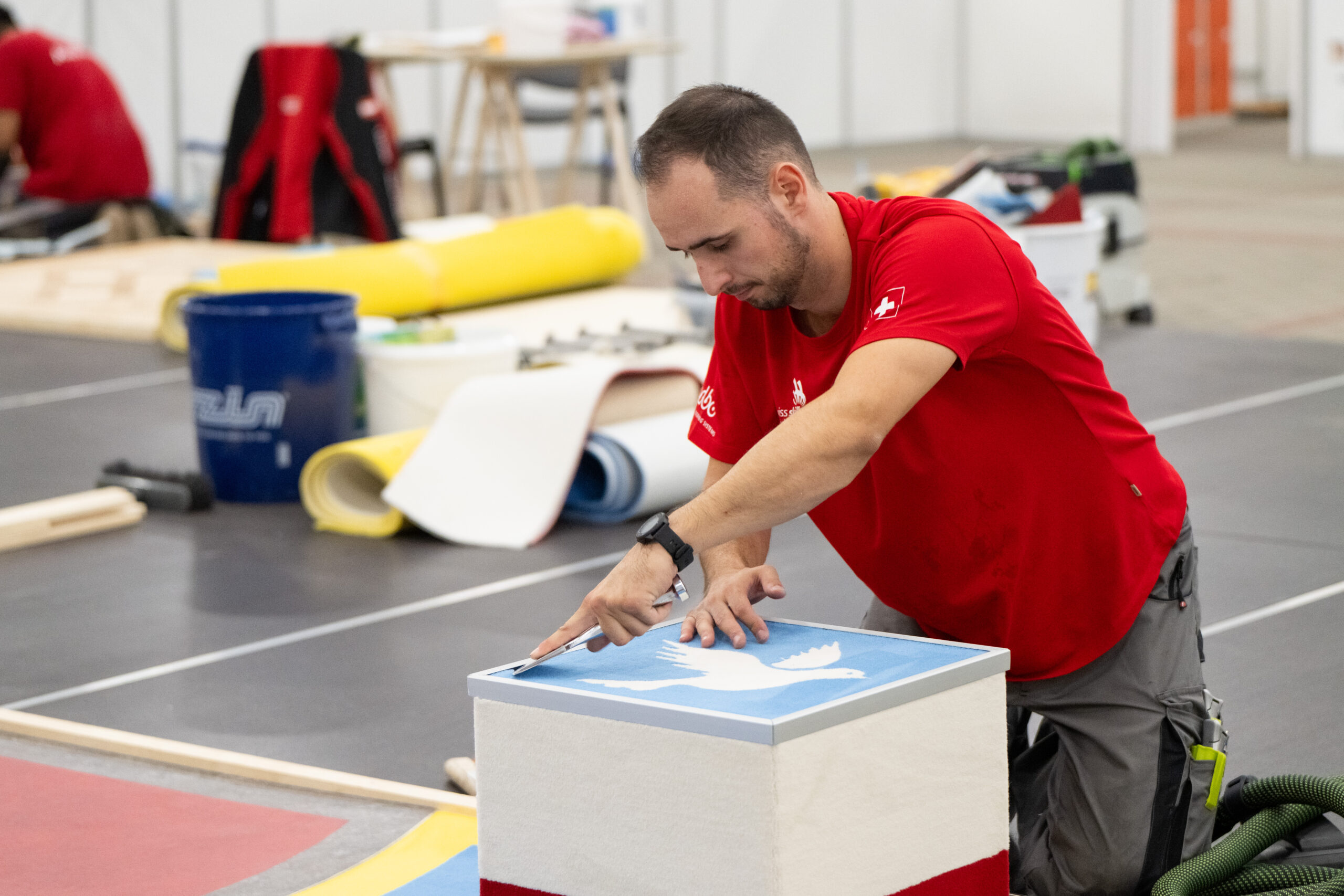 08.09.2023; Danzig; Euroskills Gdanks 2023 - Giorgio  Besomi (Skill 50), Floor Laying / Boden-Parkettleger EFZ / Poseur de sol-parquet CFC / Posatore di pavimenti - parquet AFC am letzten Wettkampftag bei der EuroSkills 2023 in Gdansk  (Foto: SwissSkills/Michael Zanghellini)